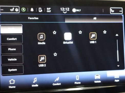 Used 2024 Chrysler Pacifica Touring-L image 38