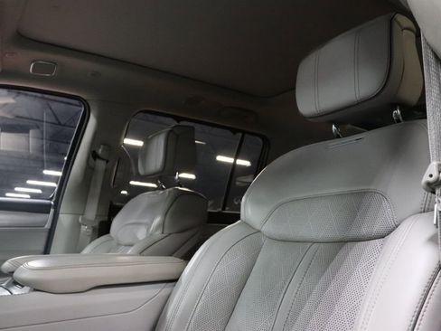 Used 2023 Jeep Grand Wagoneer Series II w/ Premium Group II image 11