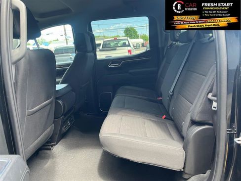Used 2024 GMC Sierra 1500 SLE RWD image 33