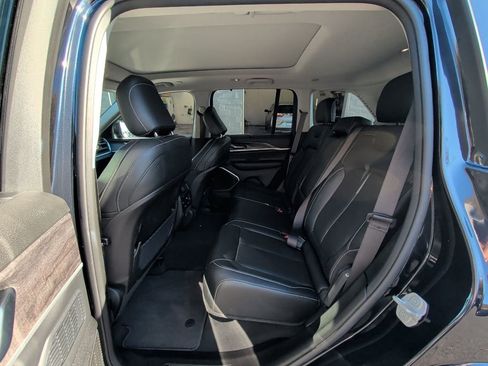 Used 2024 Jeep Grand Cherokee Limited 4xe image 13