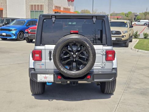 Used 2023 Jeep Wrangler Unlimited Sahara image 5