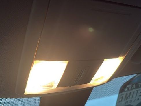 Used 2013 Lincoln MKX AWD image 17