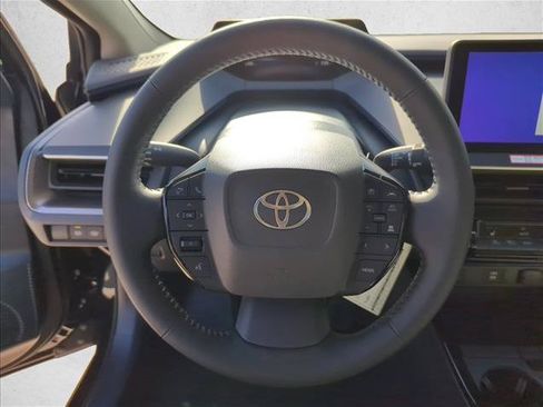 Used 2026 Toyota Prius XLE FWD image 15