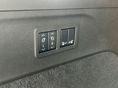 New 2025 Cadillac Escalade IQ Luxury 2 image 46