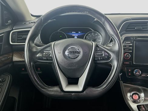 Used 2017 Nissan Maxima Platinum FWD image 17