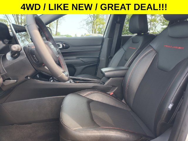 Used 2026 Jeep Compass Trailhawk AWD/4WD image 12