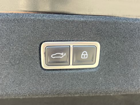 Used 2023 Hyundai Ioniq 6 Limited RWD image 23