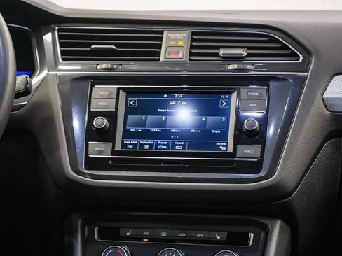 Used 2023 Volkswagen Tiguan S image 14