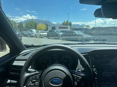 Used 2024 Subaru Crosstrek 2.5i Sport AWD/4WD image 21