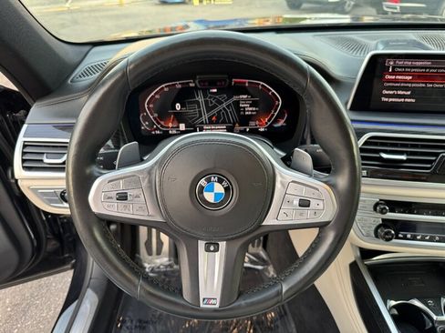 Used 2020 BMW 750i xDrive w/ Executive Package AWD/4WD image 26