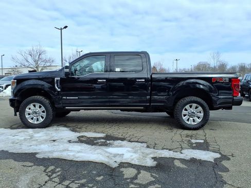 Used 2021 Ford F250 Platinum image 6