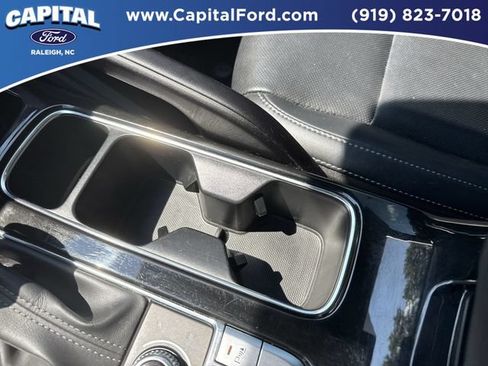 Used 2025 Kia Telluride S AWD/4WD image 32