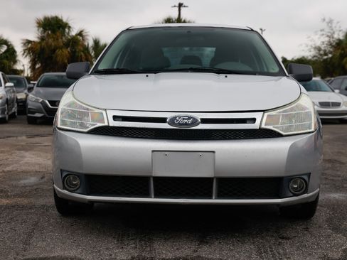 Used 2010 Ford Focus SE image 17
