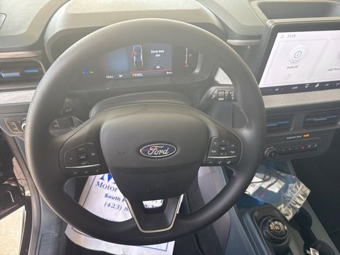 New 2025 Ford Maverick XLT image 10