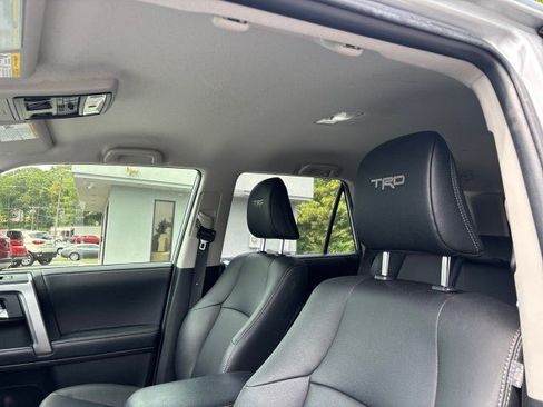 Used 2022 Toyota 4Runner TRD Sport w/ Technology Package AWD/4WD image 9