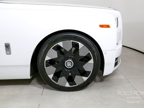 Certified 2024 Rolls-Royce Phantom Sedan RWD image 44
