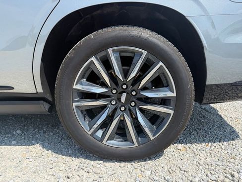 Used 2024 Cadillac Escalade Sport Platinum w/ LPO, Floor Liner Package AWD/4WD image 15