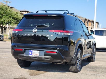 New 2026 Nissan Pathfinder SV