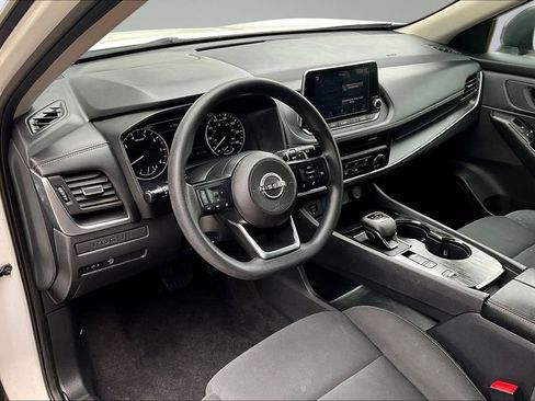 Used 2024 Nissan Rogue S FWD image 16