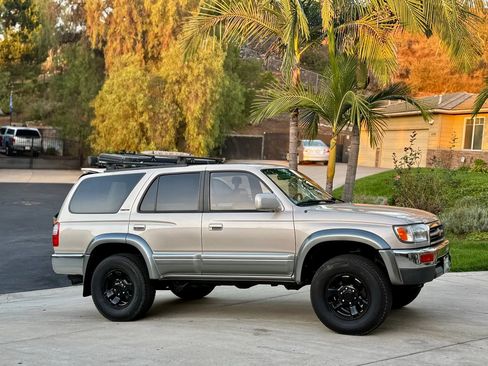 Used 1997 Toyota 4Runner Limited image 3