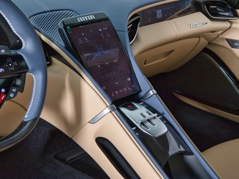 Certified 2025 Ferrari Roma Spider image 16