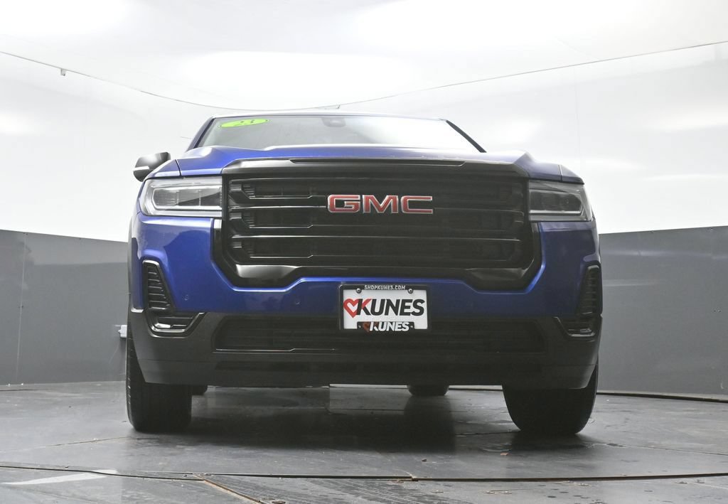 Used 2023 GMC Acadia SLE w/ Driver Convenience Package FWD image 55