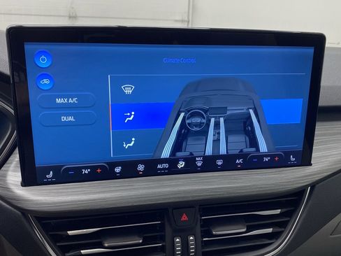 New 2024 Ford Escape SE w/ PHEV Premium Package image 19