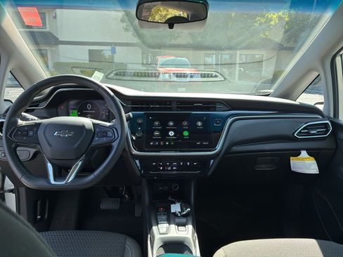 Used 2023 Chevrolet Bolt LT FWD image 42