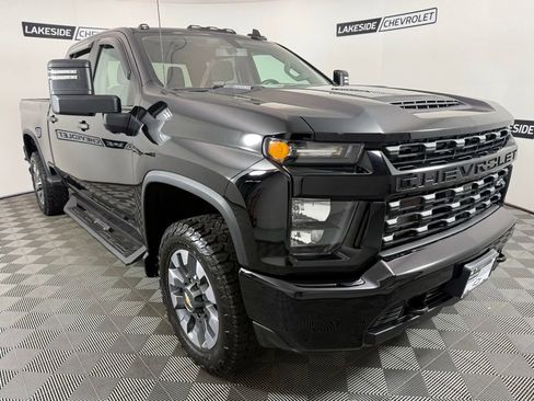 Used 2021 Chevrolet Silverado 2500 Custom w/ Custom Value Package AWD/4WD image 8