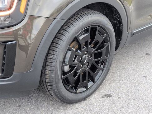 Used 2022 Kia Telluride SX w/ SX Prestige Package image 32