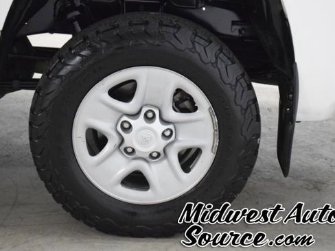 Used 2020 Toyota Tundra SR AWD/4WD image 8