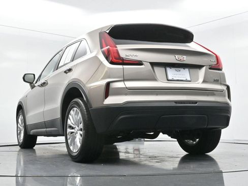 Certified 2024 Cadillac XT4 Luxury w/ Cold Weather Package FWD image 44