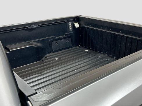 Used 2022 Toyota Tacoma SR5 AWD/4WD image 21