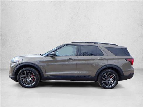 New 2026 Ford Explorer ST-Line w/ ST-Line Street Pack AWD/4WD image 2