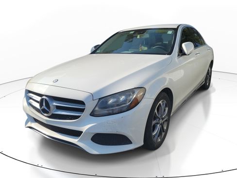 Used 2016 Mercedes-Benz C 300 Sedan image 3