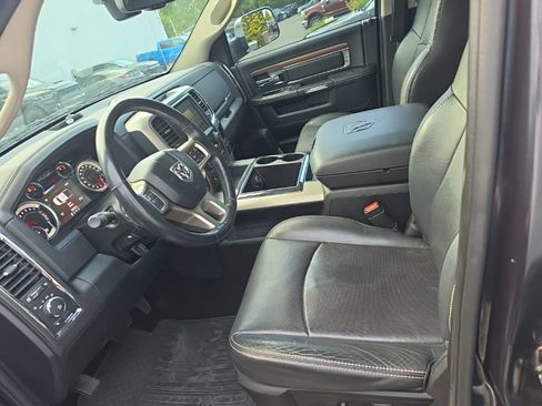 Used 2015 RAM 1500 Laramie w/ Convenience Group AWD/4WD image 7