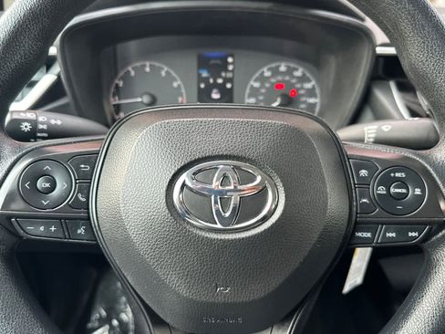 Used 2024 Toyota Corolla LE image 23