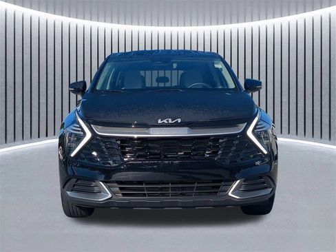 Used 2025 Kia Sportage EX image 10