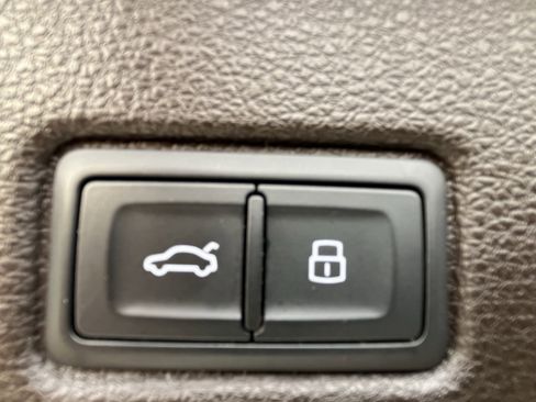 Used 2019 Audi Q7 3.0T Premium Plus w/ Premium Plus Package image 36