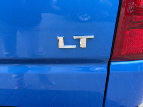 Used 2025 Chevrolet Silverado 1500 LT image 10