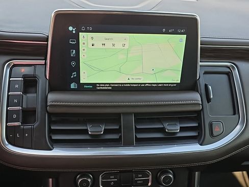 Used 2022 Chevrolet Suburban LT w/ Luxury Package image 17