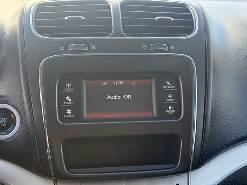 Used 2015 Dodge Journey SXT w/ Flexible Seating Group image 18