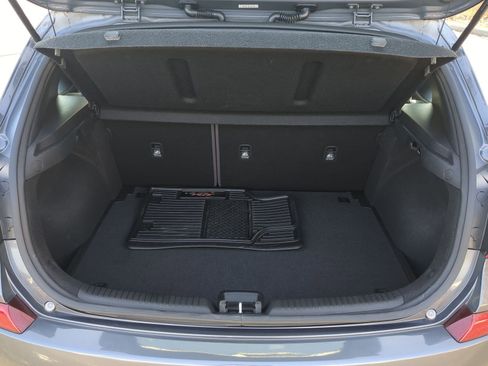 Used 2019 Hyundai Elantra GT N Line image 30