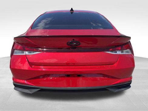 Used 2022 Hyundai Elantra SEL w/ Cargo Package FWD image 6