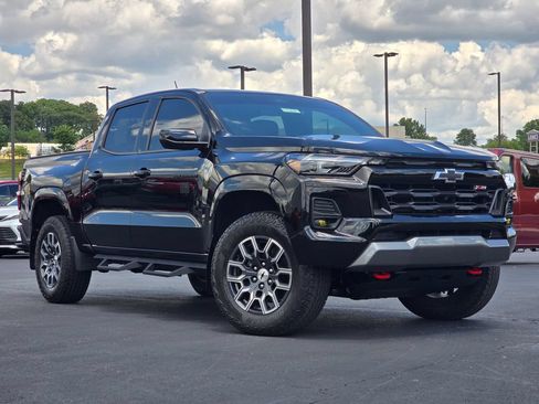 Used 2024 Chevrolet Colorado Z71 w/ Z71 Convenience Package 2 AWD/4WD image 1