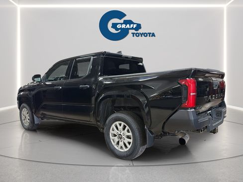 Used 2024 Toyota Tacoma SR AWD/4WD image 4