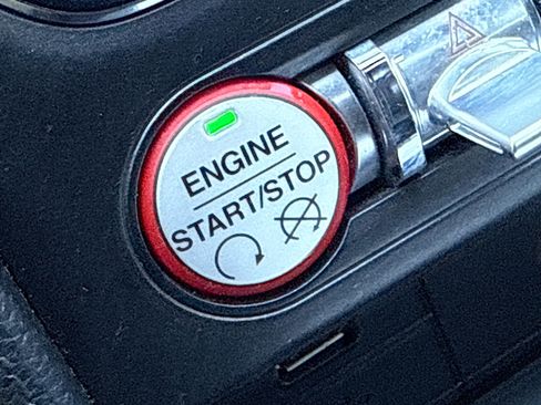 Used 2017 Ford Mustang Premium image 32