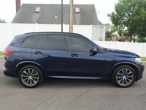 Used 2019 BMW X5 xDrive40i w/ M Sport Package AWD/4WD image 5