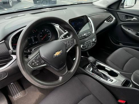 Used 2024 Chevrolet Malibu LT FWD image 14