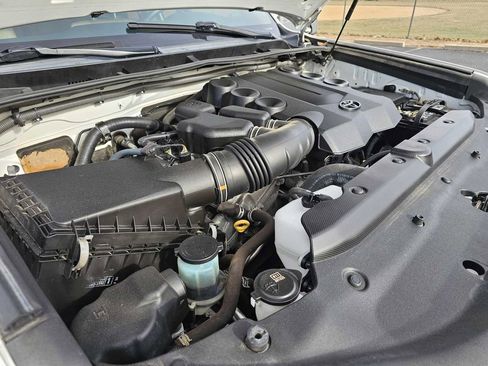 Used 2016 Toyota 4Runner SR5 image 44